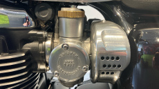 Triumph Bonneville T120 Diamond